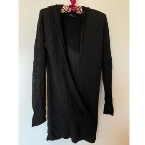 3/$30 | BCBG Wrap Top